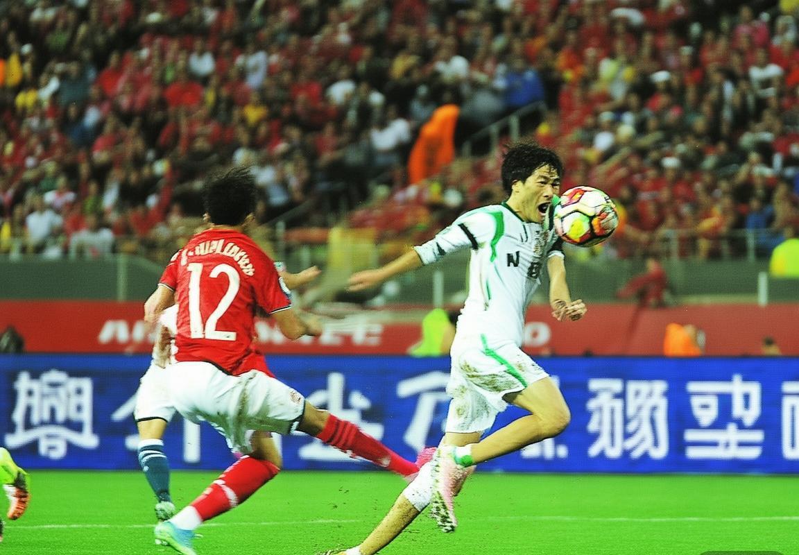 2017国安恒大巅峰对决：激情绿茵战回顾与启示(图3)