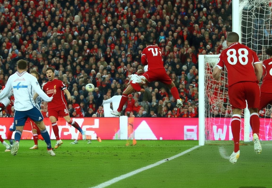 2018英超焦点战：利物浦逆袭曼联，战术亮点全解析(图2)